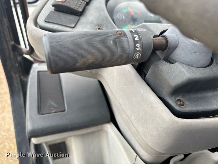 image for item EG6553 2005 Caterpillar TH580B telehandler