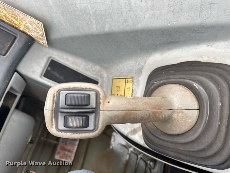 image for item EG6553 2005 Caterpillar TH580B telehandler