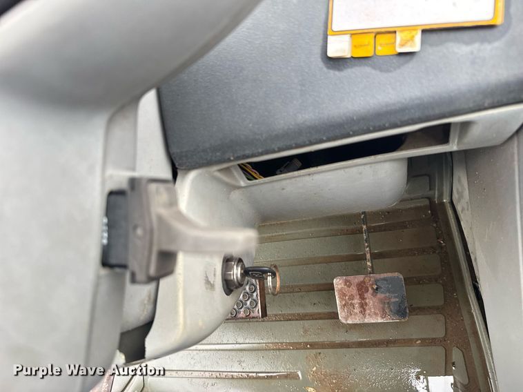 image for item EG6553 2005 Caterpillar TH580B telehandler