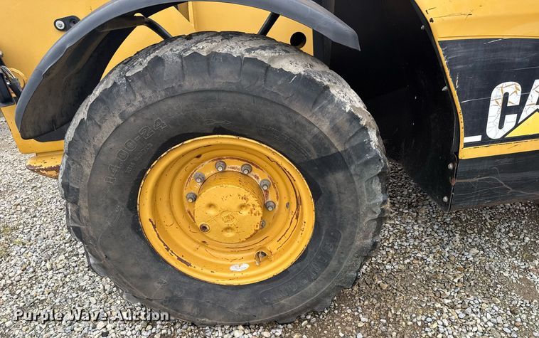 image for item EG6553 2005 Caterpillar TH580B telehandler