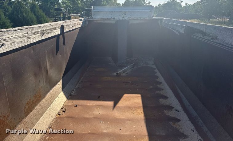 image for item EG6572 Dump bed