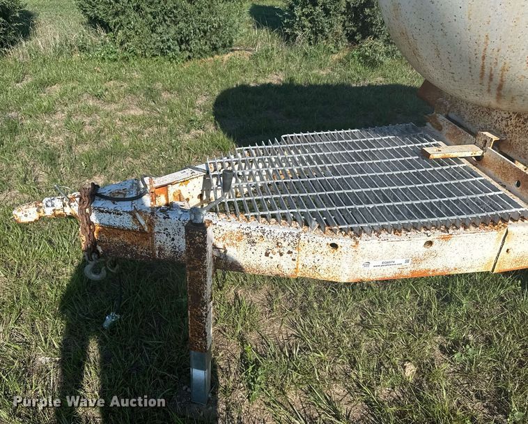 image for item EG6574 Fuel trailer