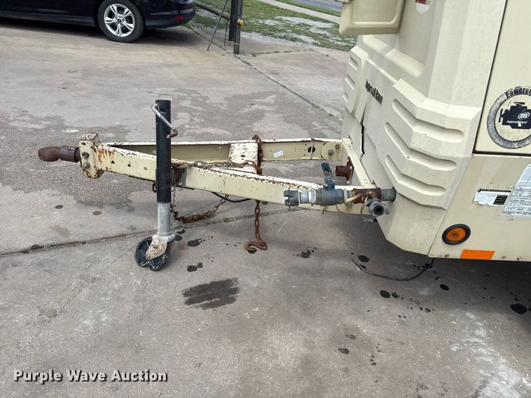 image for item EG8087 2008 Ingersoll Rand P185WIR air compressor