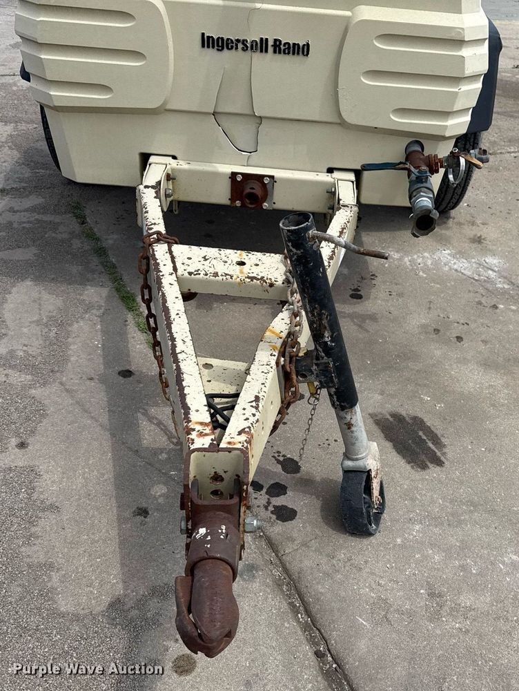 image for item EG8087 2008 Ingersoll Rand P185WIR air compressor