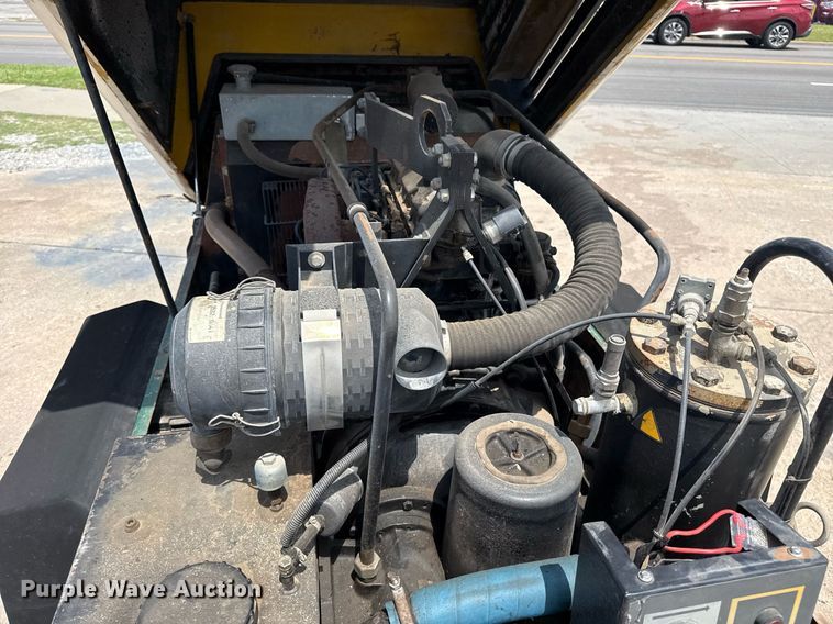 image for item EG8088 1997 Kaeser  M51 air compressor