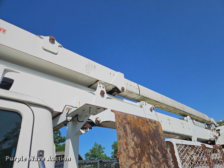 image for item EJ0074 1995 Mack RD bucket truck