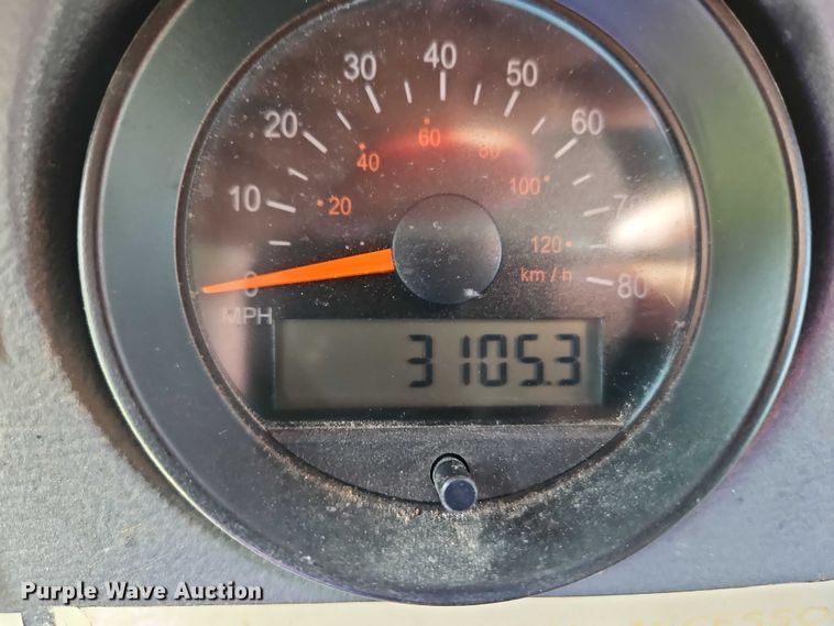 image for item EJ0074 1995 Mack RD bucket truck