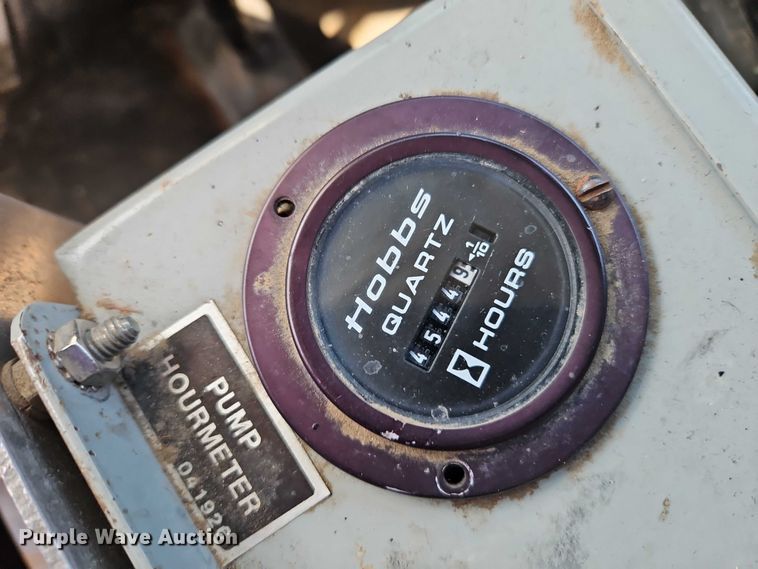 image for item EJ0074 1995 Mack RD bucket truck