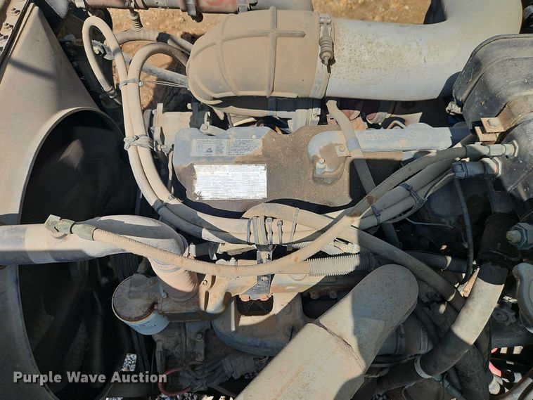 image for item EJ0074 1995 Mack RD bucket truck