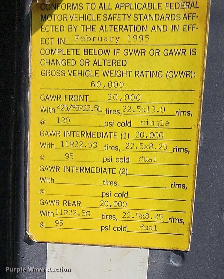 image for item EJ0074 1995 Mack RD bucket truck