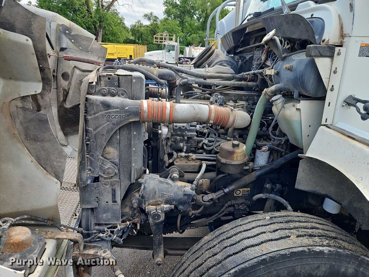 image for item EJ0086 2008 Kenworth T300 flatbed truck