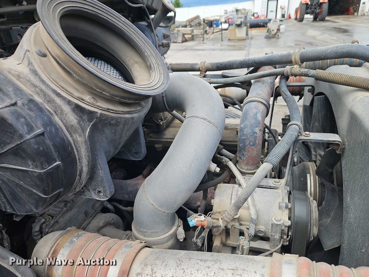 image for item EJ0086 2008 Kenworth T300 flatbed truck