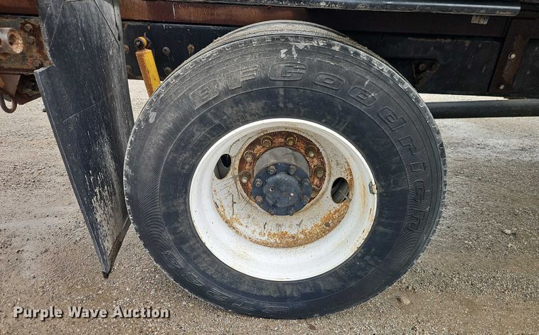 image for item EJ0086 2008 Kenworth T300 flatbed truck