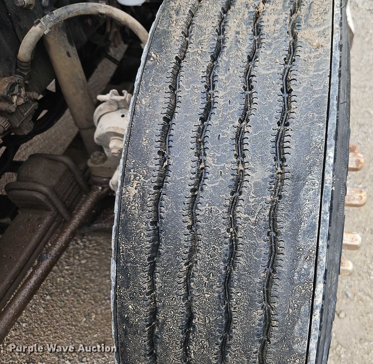 image for item EJ0086 2008 Kenworth T300 flatbed truck