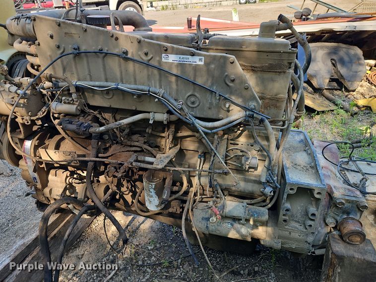 image for item EJ0101 1986 Cummins 86NT450BC4J engine