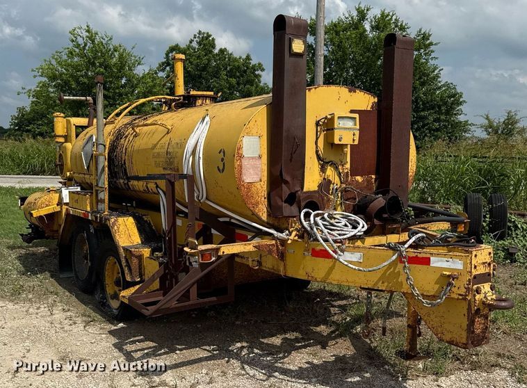 image for item EJ3830 1987 Etnyre MU10TND oil distributor trailer