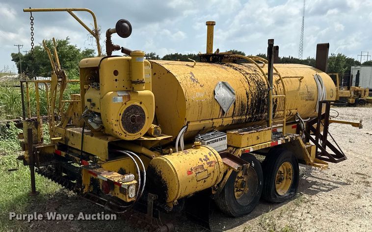 image for item EJ3830 1987 Etnyre MU10TND oil distributor trailer