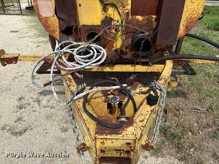 image for item EJ3830 1987 Etnyre MU10TND oil distributor trailer