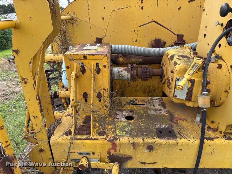 image for item EJ3830 1987 Etnyre MU10TND oil distributor trailer