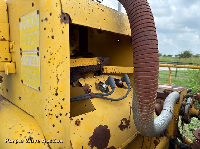 image for item EJ3830 1987 Etnyre MU10TND oil distributor trailer