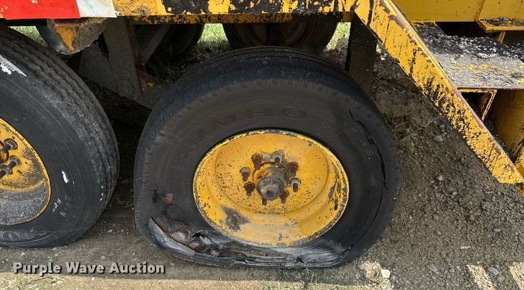 image for item EJ3830 1987 Etnyre MU10TND oil distributor trailer