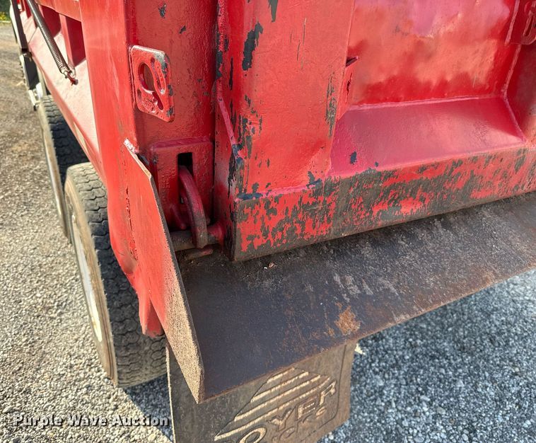 image for item EJ4620 2001 Kenworth T800 dump truck