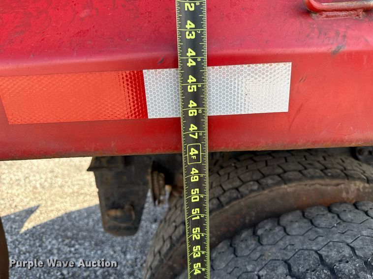 image for item EJ4620 2001 Kenworth T800 dump truck