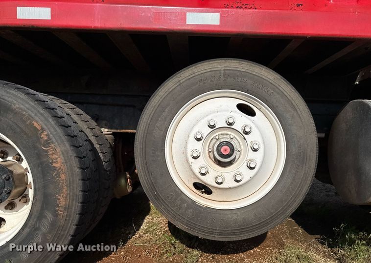 image for item EJ4620 2001 Kenworth T800 dump truck