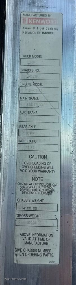 image for item EJ4620 2001 Kenworth T800 dump truck