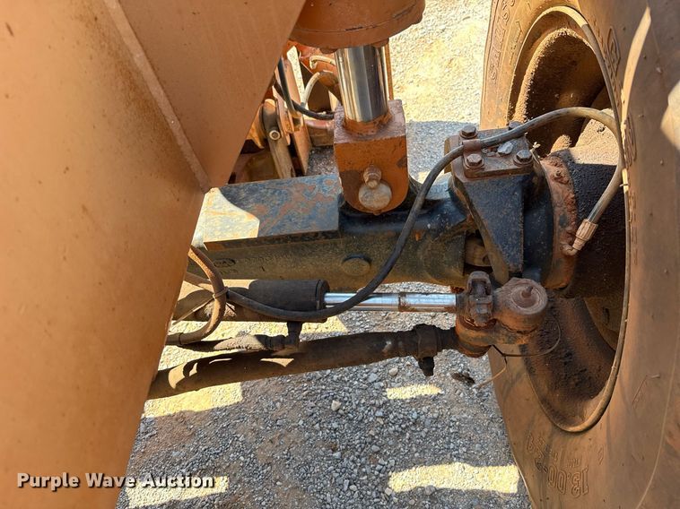 image for item EJ4623 2000 Lull 844C-42 Highlander telehandler