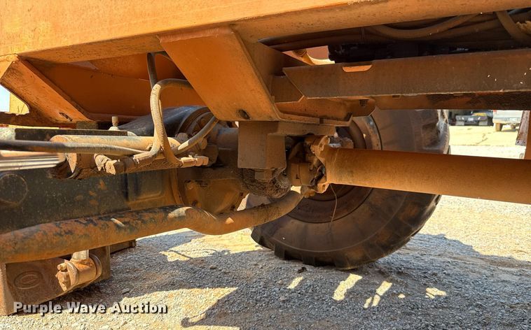 image for item EJ4623 2000 Lull 844C-42 Highlander telehandler