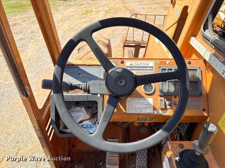 image for item EJ4623 2000 Lull 844C-42 Highlander telehandler