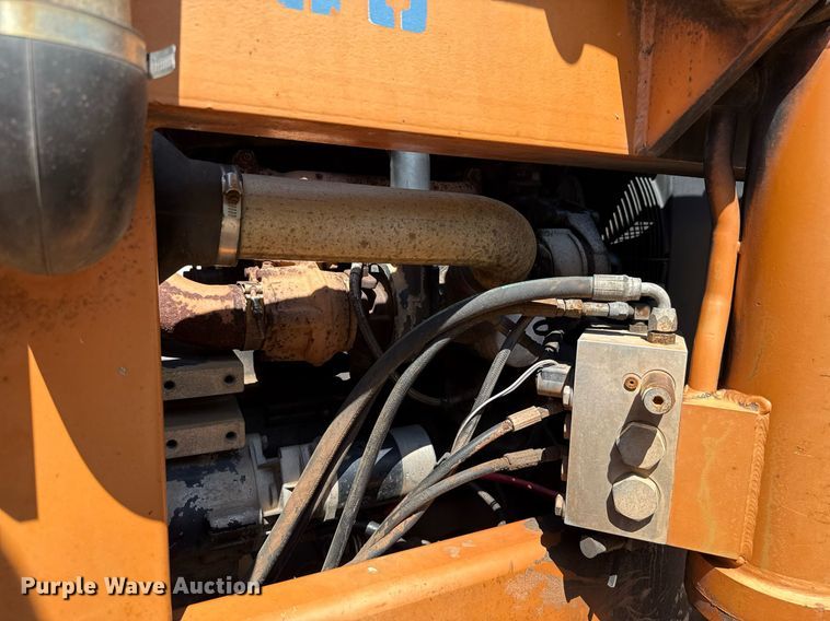 image for item EJ4623 2000 Lull 844C-42 Highlander telehandler