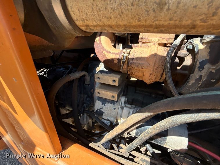 image for item EJ4623 2000 Lull 844C-42 Highlander telehandler