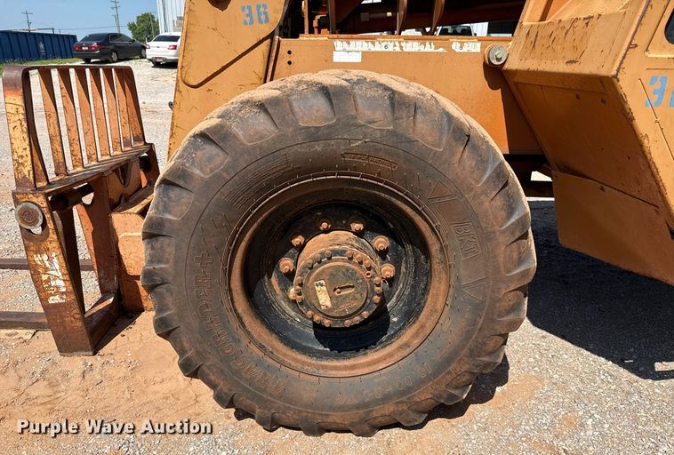 image for item EJ4623 2000 Lull 844C-42 Highlander telehandler