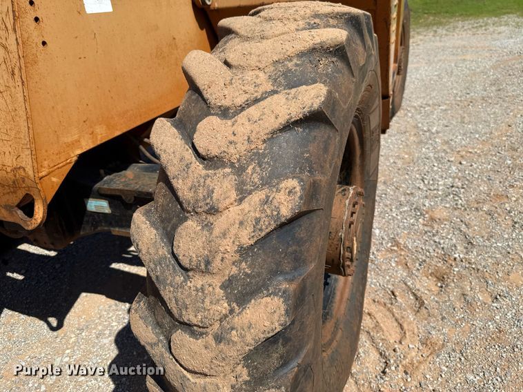 image for item EJ4623 2000 Lull 844C-42 Highlander telehandler