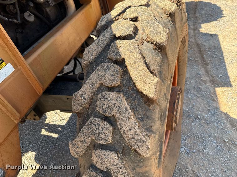 image for item EJ4623 2000 Lull 844C-42 Highlander telehandler