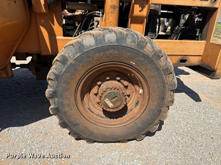 image for item EJ4623 2000 Lull 844C-42 Highlander telehandler