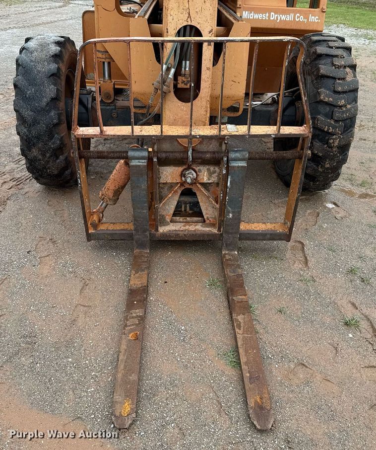 image for item EJ4624 2000 Lull 844C-42 telehandler