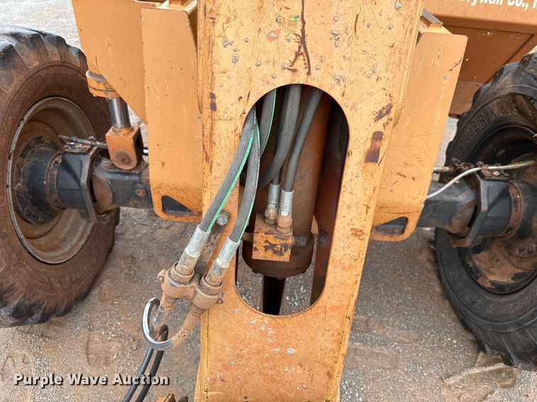 image for item EJ4624 2000 Lull 844C-42 telehandler