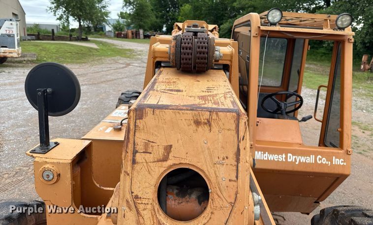 image for item EJ4624 2000 Lull 844C-42 telehandler