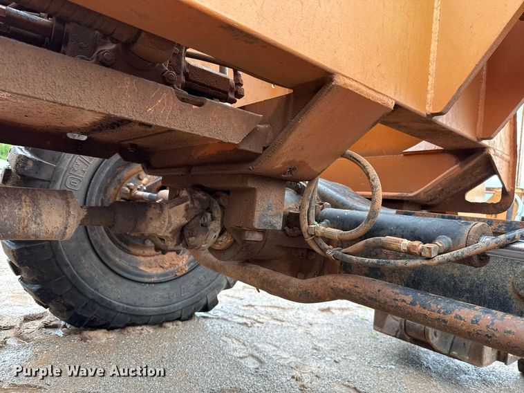 image for item EJ4624 2000 Lull 844C-42 telehandler