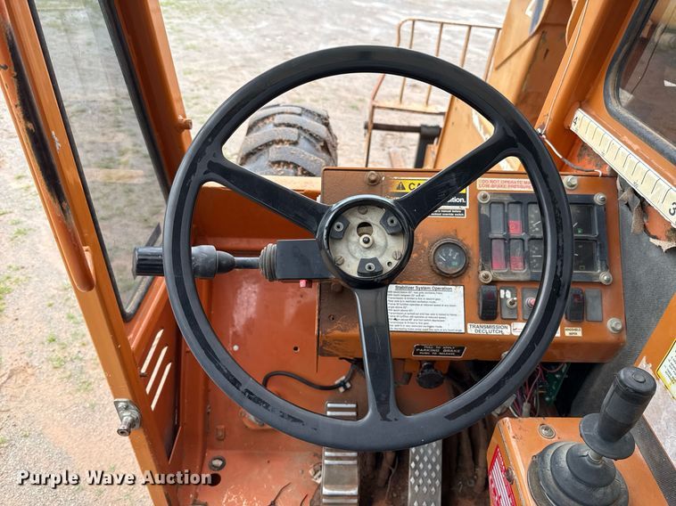 image for item EJ4624 2000 Lull 844C-42 telehandler