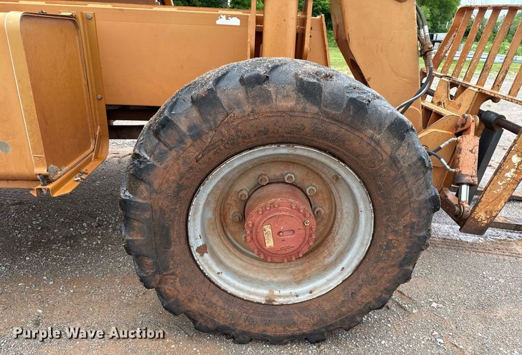 image for item EJ4624 2000 Lull 844C-42 telehandler