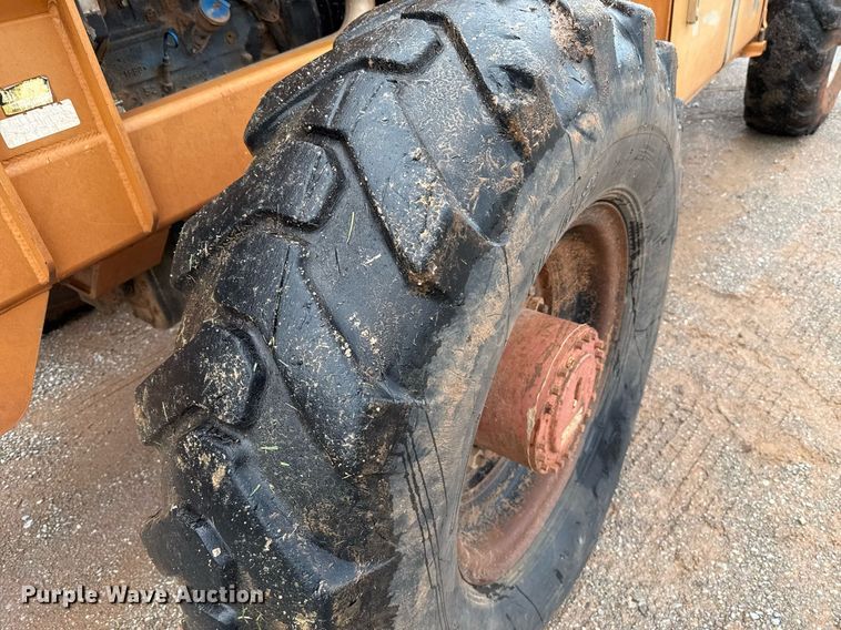 image for item EJ4624 2000 Lull 844C-42 telehandler