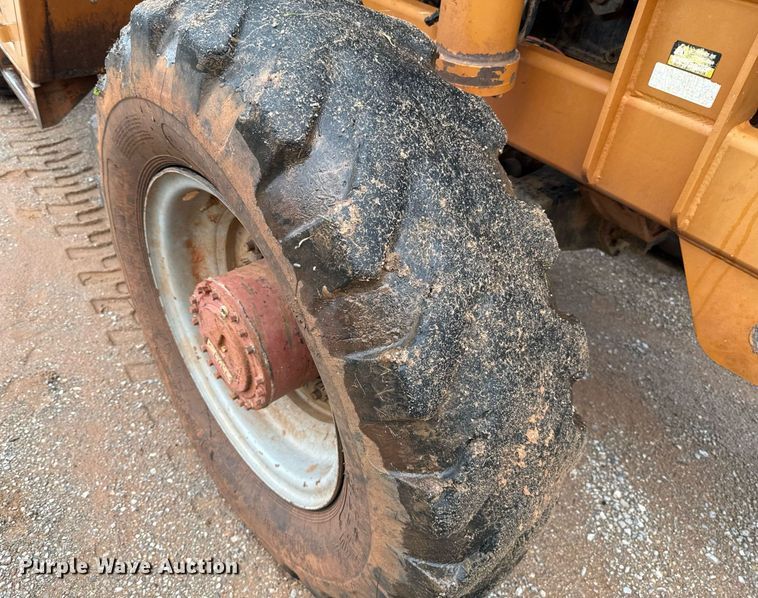 image for item EJ4624 2000 Lull 844C-42 telehandler