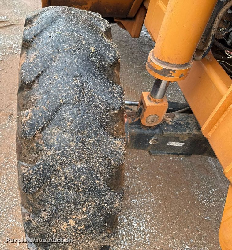 image for item EJ4624 2000 Lull 844C-42 telehandler