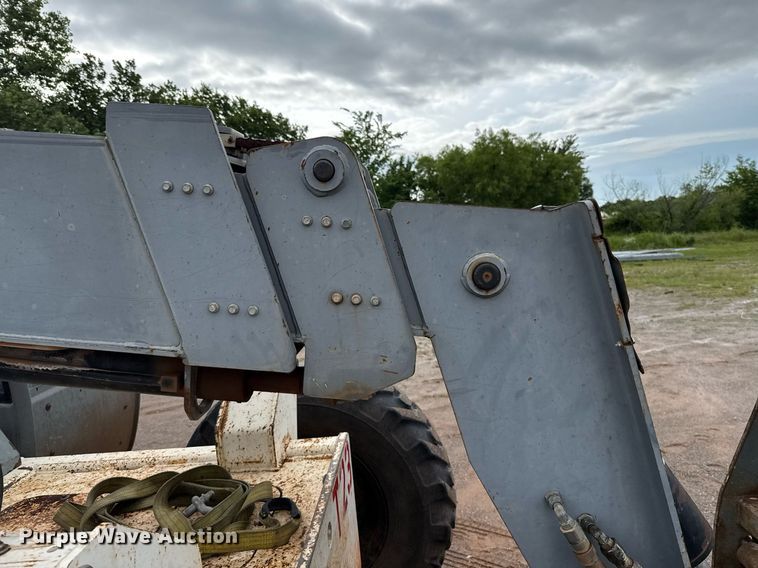 image for item EJ4625 2005 Terex TH844C telehandler