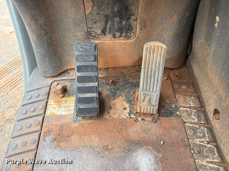 image for item EJ4625 2005 Terex TH844C telehandler