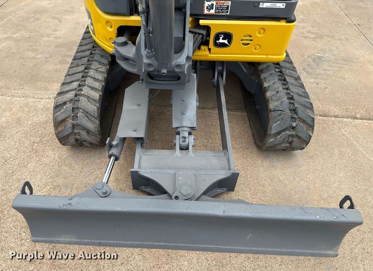 image for item EJ4628 2017 John Deere 35G mini excavator